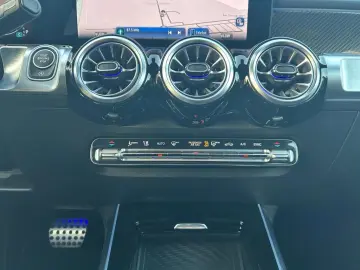 GLB 250 4M +AMG+MBUX+LED+KAM+SOUND+NIGHT+ASSIST+