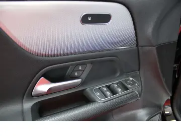 MERCEDES BENZ GLB 200 Business *LEASING