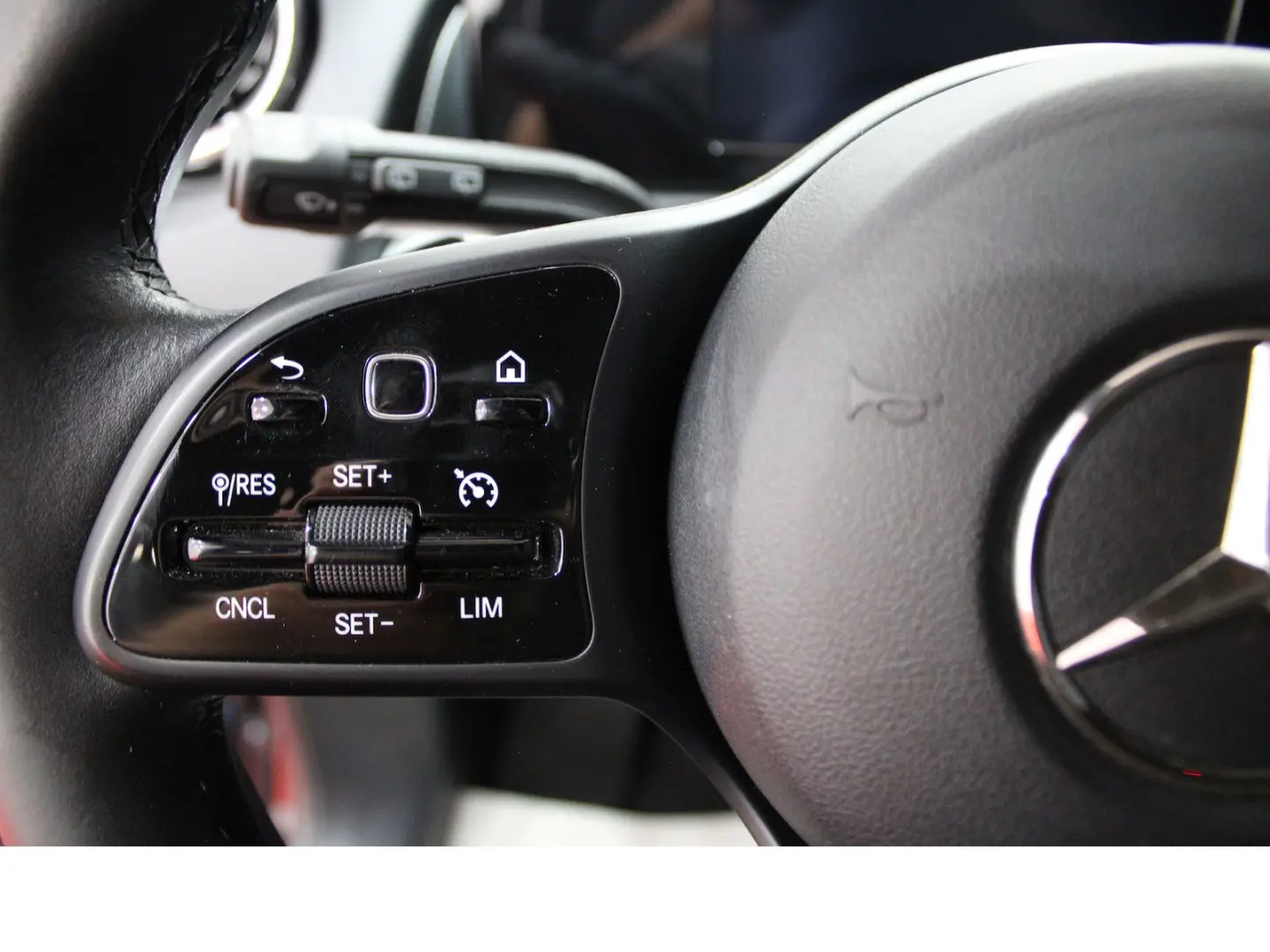 MERCEDES BENZ GLB 200 Business *LEASING