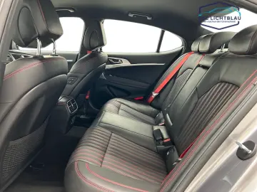 GENESIS G70 2.2 RWD Sport Innovation LEASING