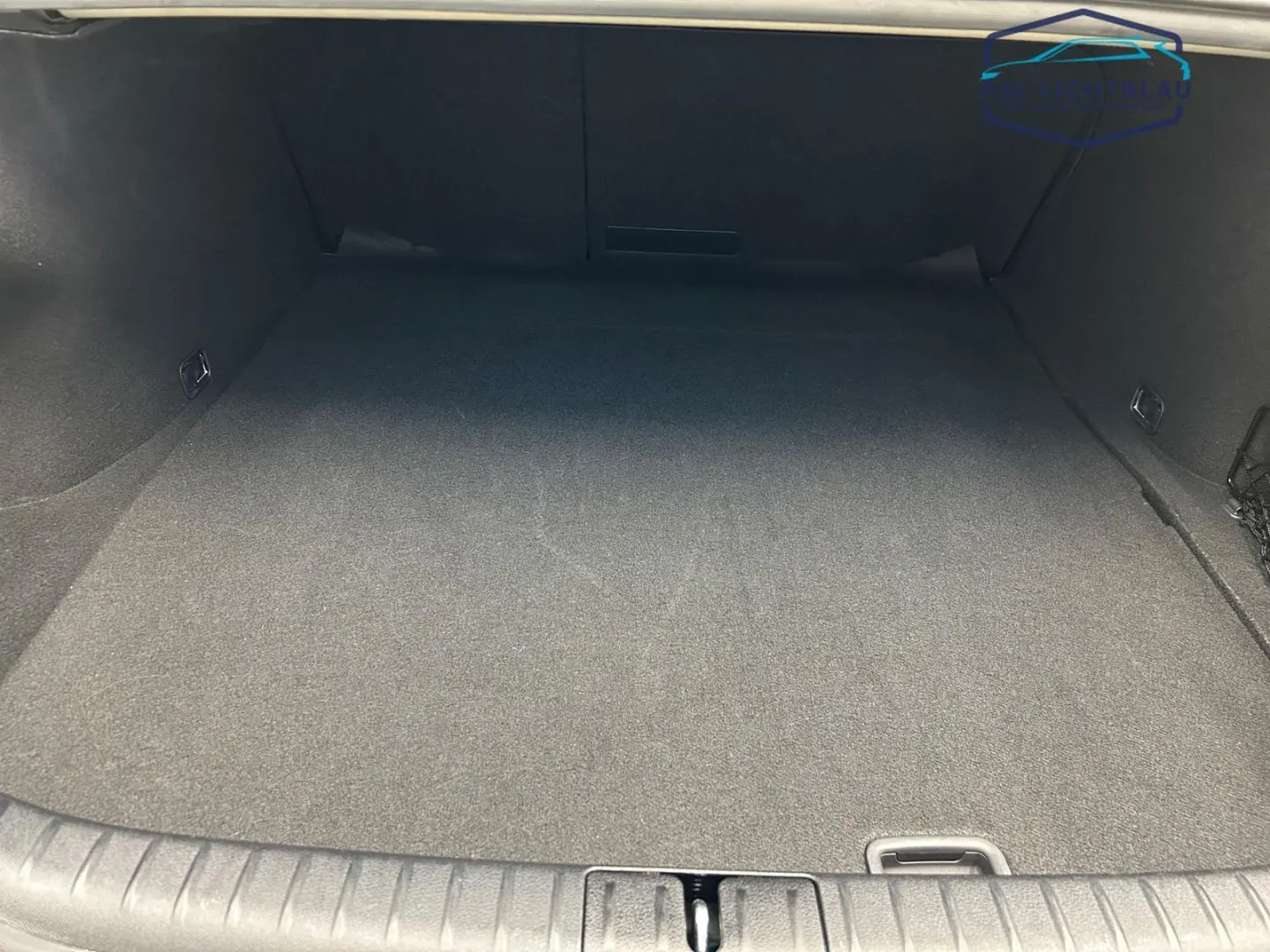 GENESIS G70 2.2 RWD Sport Innovation LEASING