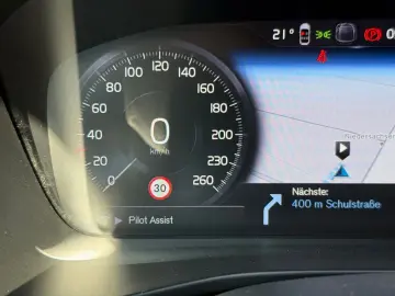 VOLVO XC40 T4 Inscription,AHK,ACC,LEASING