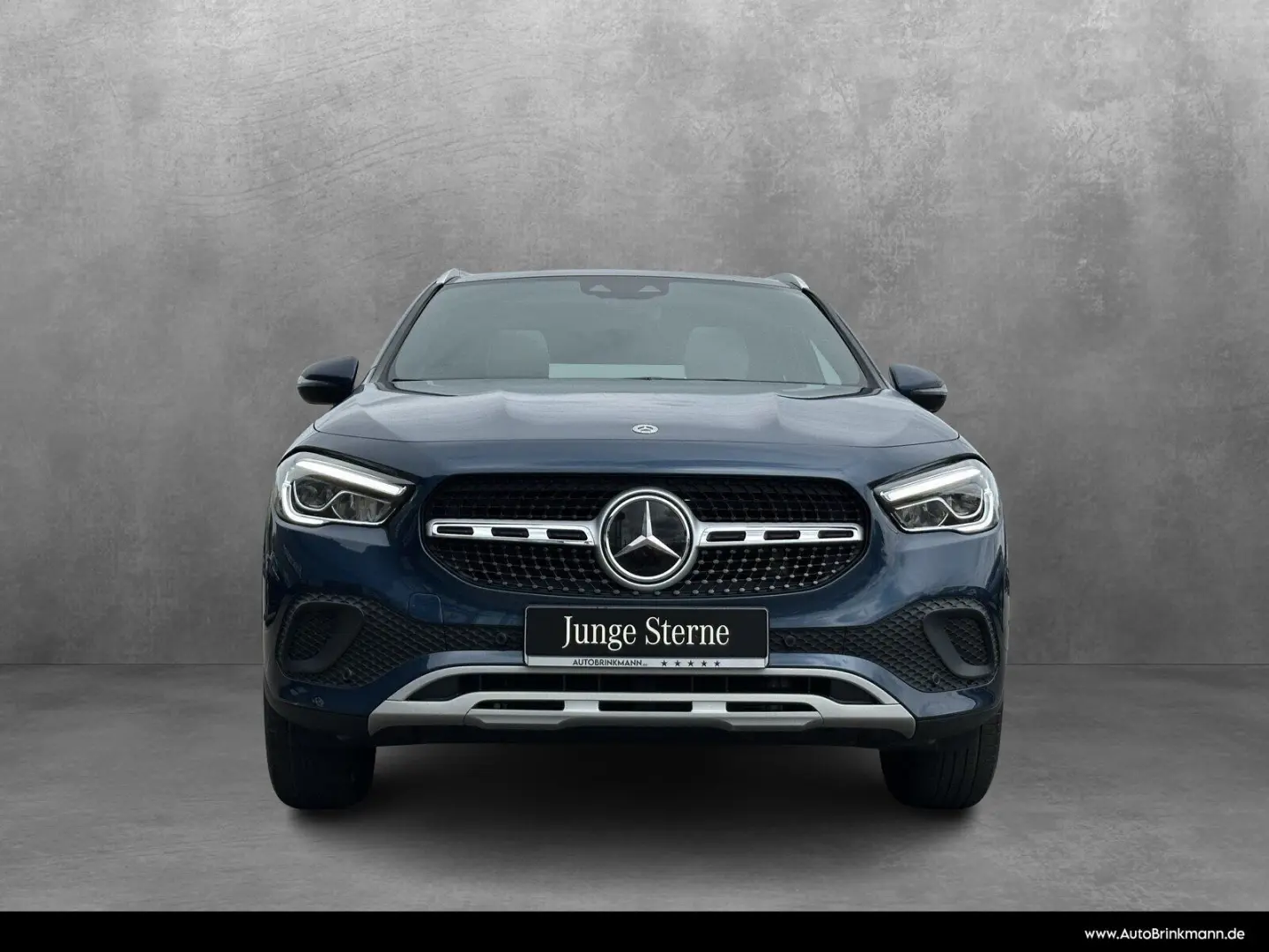 MERCEDES BENZ GLA 200 Style/Panorama/LED/LEASING