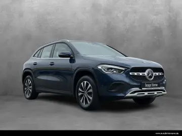 MERCEDES BENZ GLA 200 Style/Panorama/LED/LEASING