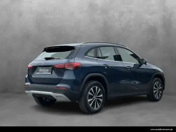 MERCEDES BENZ GLA 200 Style/Panorama/LED/LEASING