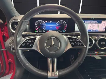 MERCEDES BENZ A180*Progressive*360°*LEASING