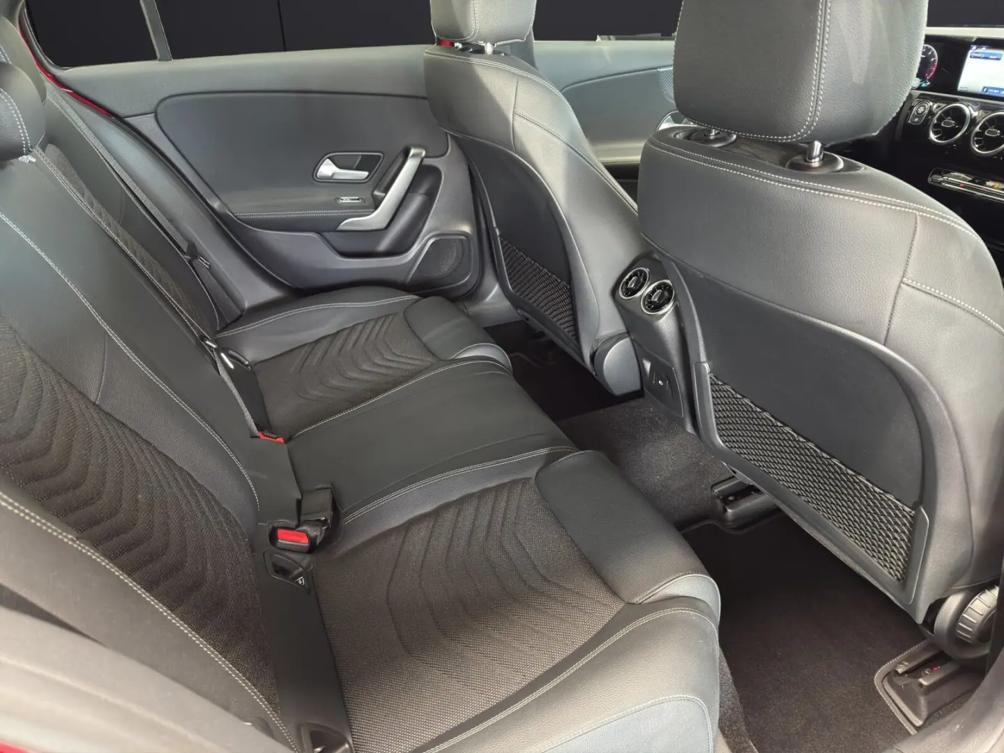 MERCEDES BENZ A180*Progressive*360°*LEASING