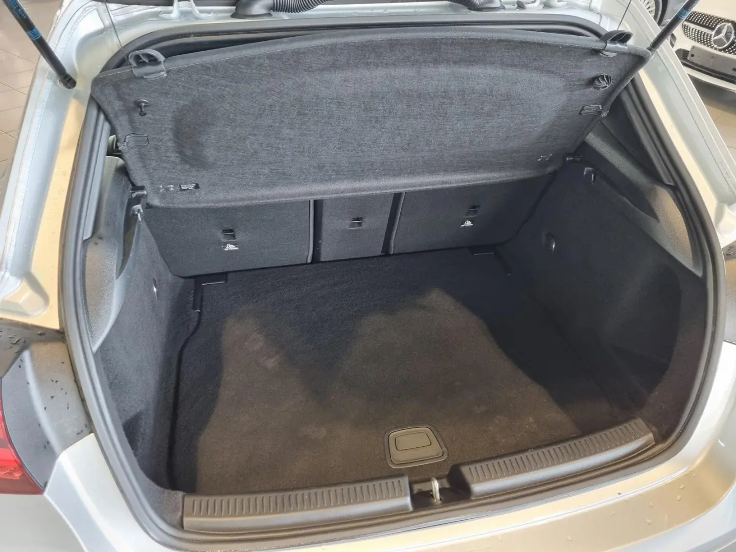 MERCEDES BENZ A 200 d +AMG+360+KEYLESS-LEASING