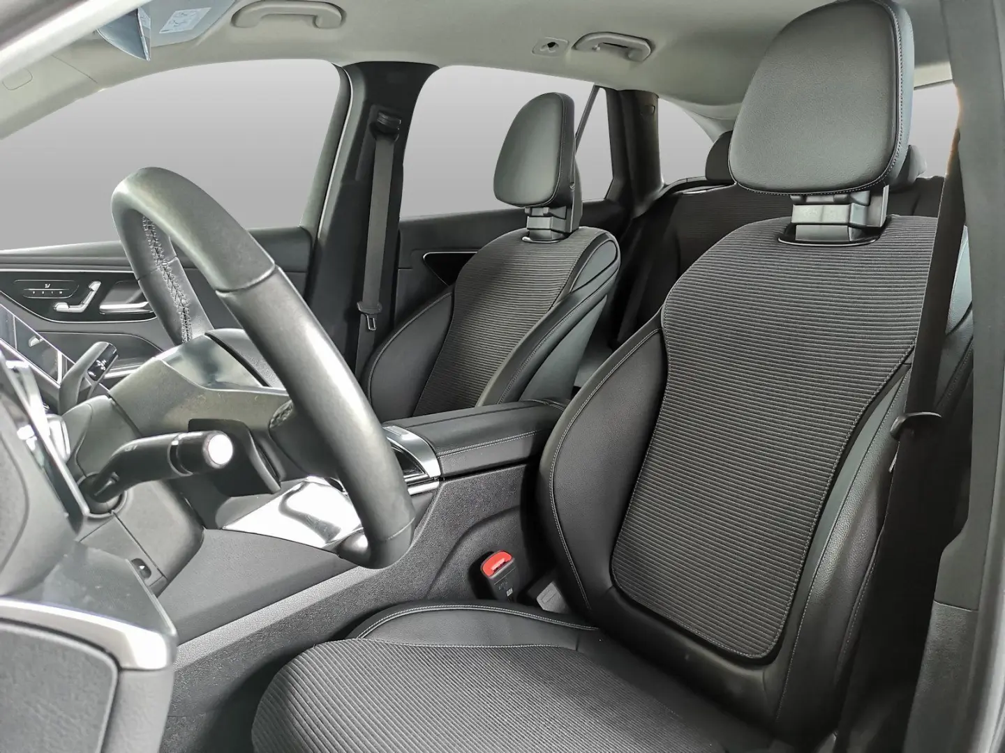 MERCEDES BENZ GLC 200 4M Avantgarde LEASING