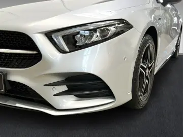 A 250 e AMG+MBUX+LED+NIGHT+Kamera+Pano+Ambi+TotW