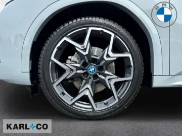 iX2 xDrive30 M Sport HUD HarmanKardon ACC e-Sitz
