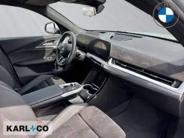 iX2 xDrive30 M Sport HUD HarmanKardon ACC e-Sitz