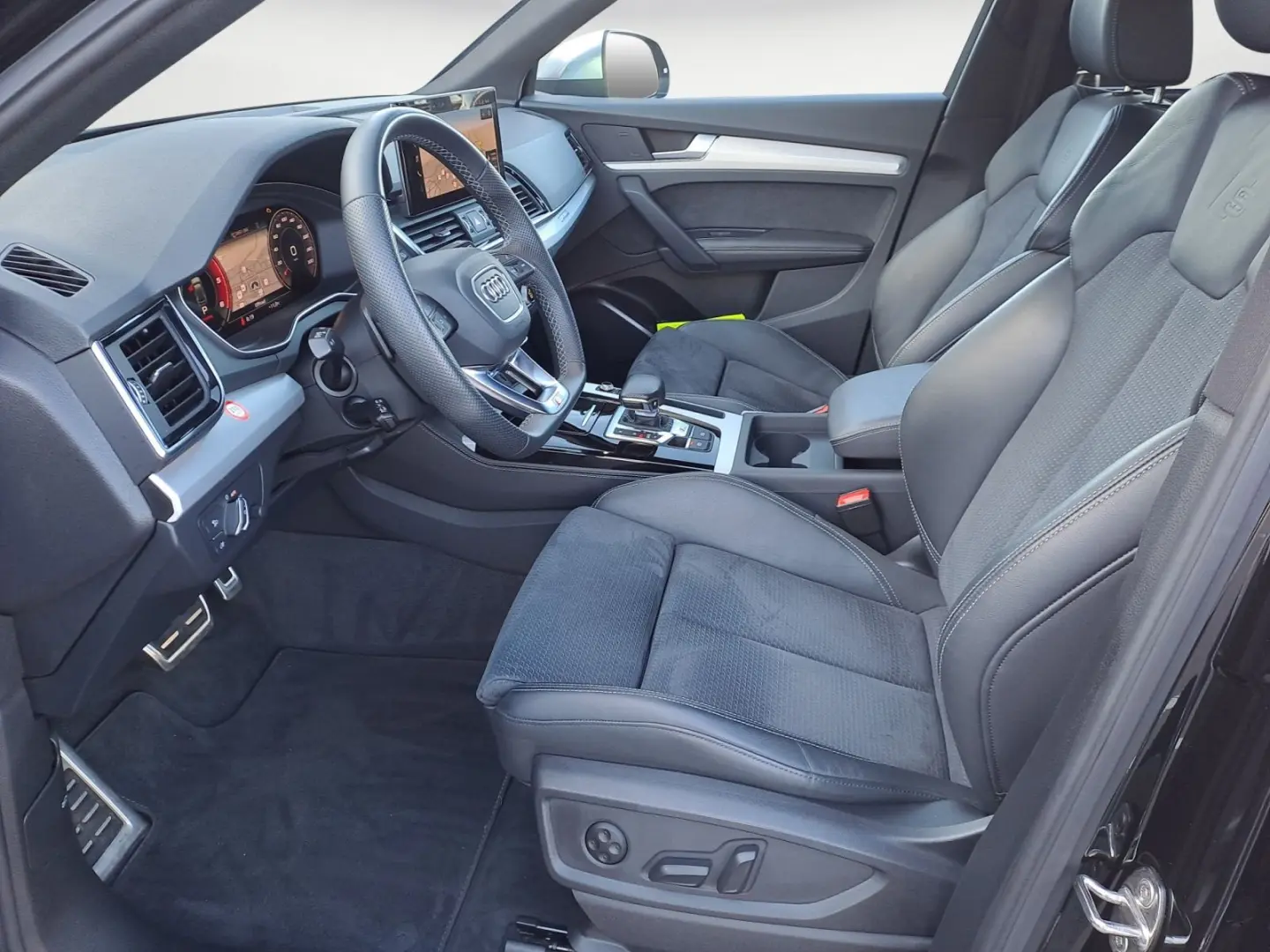SQ5 TDI Business Virtual Navi Keyless Kamera