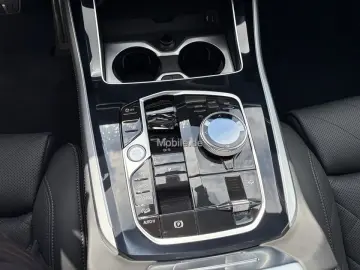 X5 M60i