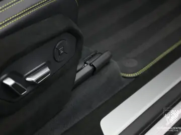 Lamborghini Urus Performante FullCarbon/FullADAS/RearSeat/23