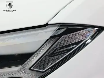 Lamborghini Urus Performante FullCarbon/FullADAS/RearSeat/23