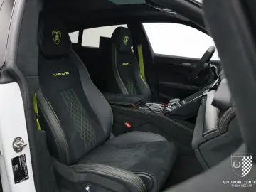 Lamborghini Urus Performante FullCarbon/FullADAS/RearSeat/23