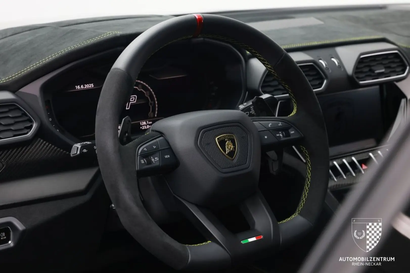 Lamborghini Urus Performante FullCarbon/FullADAS/RearSeat/23
