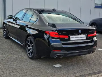 530e xDrive M-SPORT~HEAD-UP~LASER~DR.ASS.PRO~19