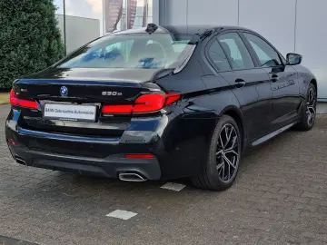530e xDrive M-SPORT~HEAD-UP~LASER~DR.ASS.PRO~19