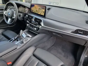 530e xDrive M-SPORT~HEAD-UP~LASER~DR.ASS.PRO~19