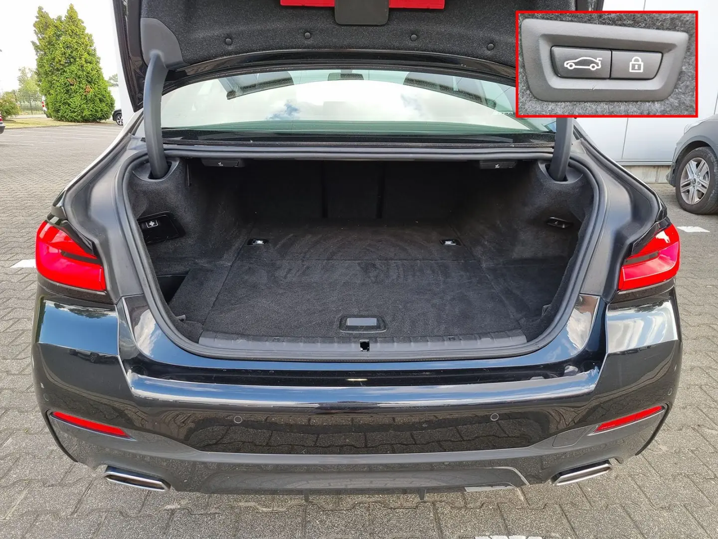 530e xDrive M-SPORT~HEAD-UP~LASER~DR.ASS.PRO~19