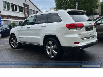 JEEP Grand Cherokee 3.0 CRD Summit*Pano*4x4*H+K*LEASING