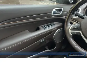 JEEP Grand Cherokee 3.0 CRD Summit*Pano*4x4*H+K*LEASING