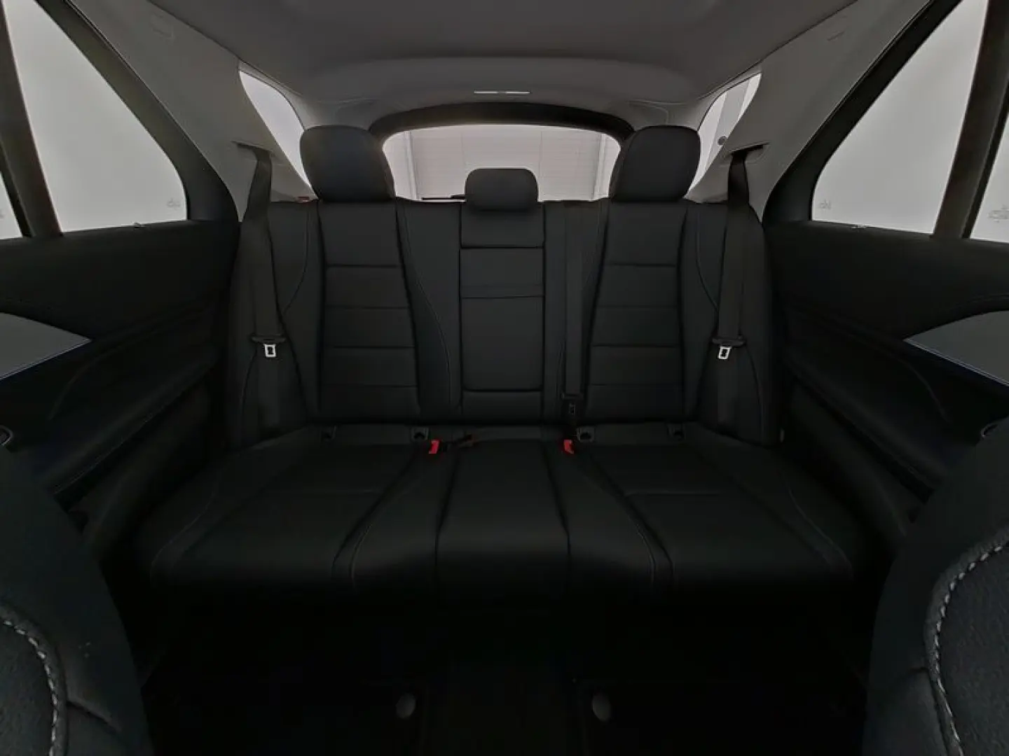 GLE 300 d 4M AMG Line Premium Night Airmatic AHK