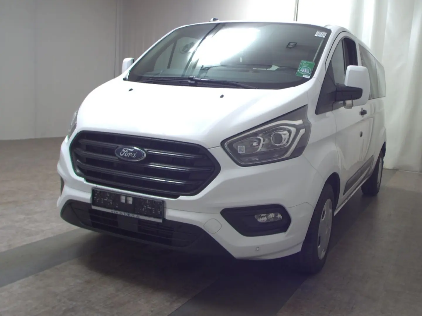 Transit Custom 2.0 TDCi Trend L2 9-Sitze Navi