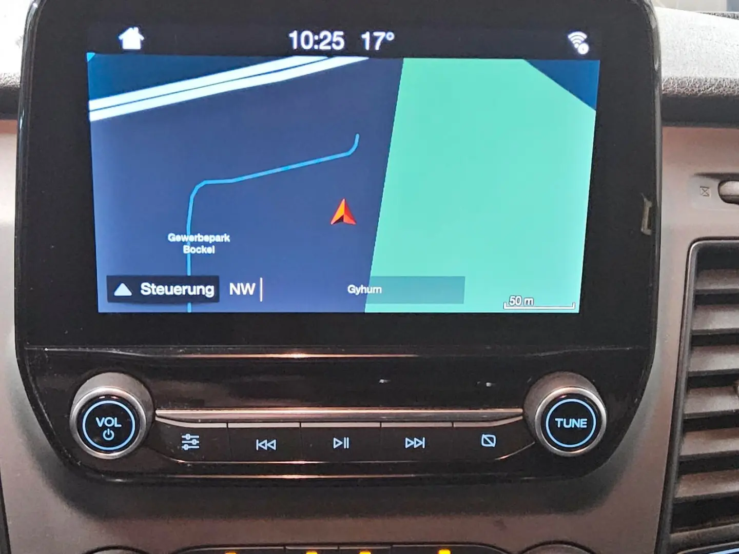 Transit Custom 2.0 TDCi Trend L2 9-Sitze Navi