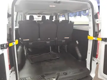 Transit Custom 2.0 TDCi Trend L2 9-Sitze Navi