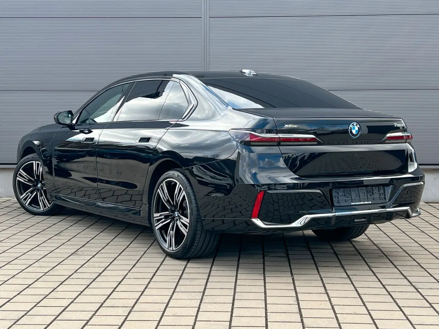 750e Lim xDrive M Sport*Integral*Pano Sky*Lounge