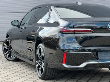 750e Lim xDrive M Sport*Integral*Pano Sky*Lounge