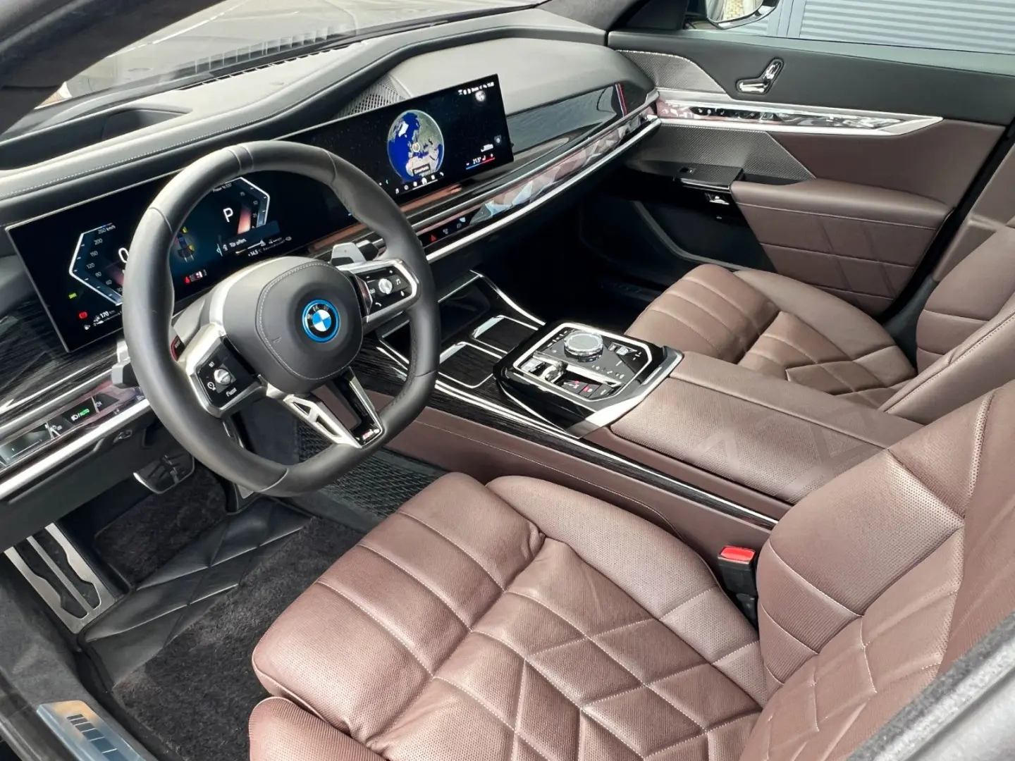 750e Lim xDrive M Sport*Integral*Pano Sky*Lounge