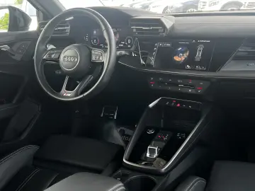 Audi A3 2.0 TDI 2022 S-LINE