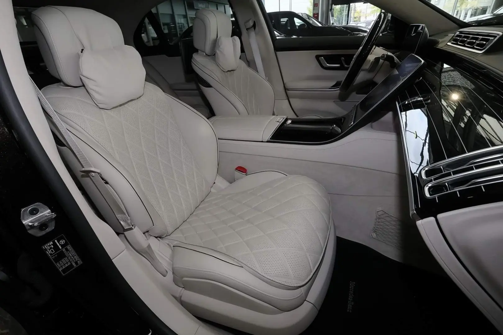 S 580 4M Limousine AMG Night+360°+Pano+HUD+21