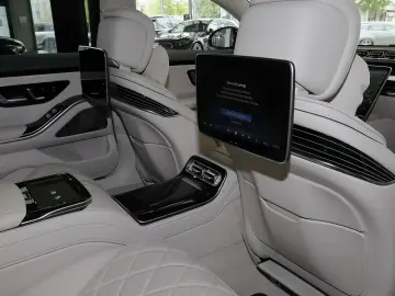 S 580 4M Limousine AMG Night+360°+Pano+HUD+21