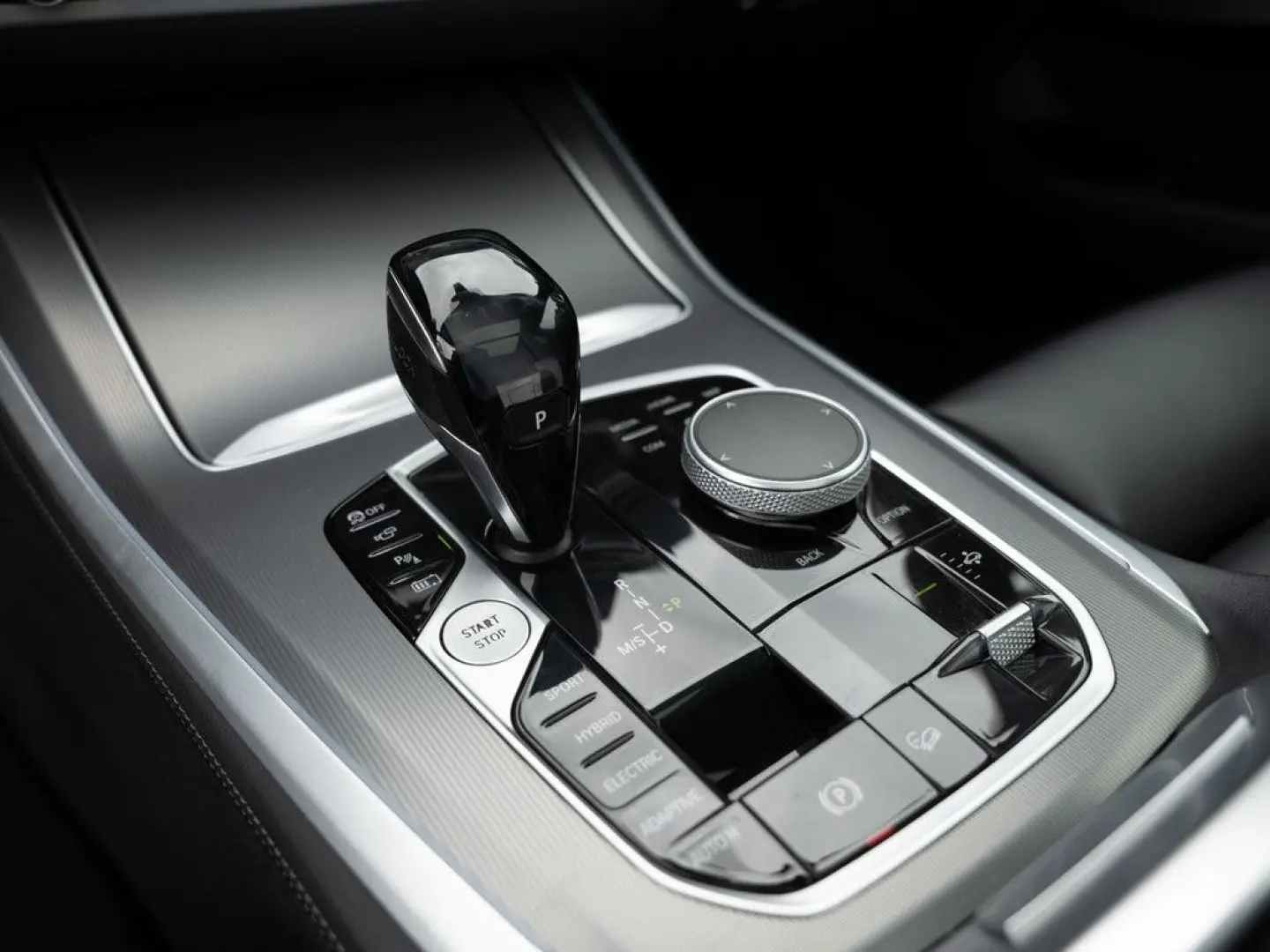 X5 xDrive 45e M-Sport PANO AHK 360° HUD ACC NAVI