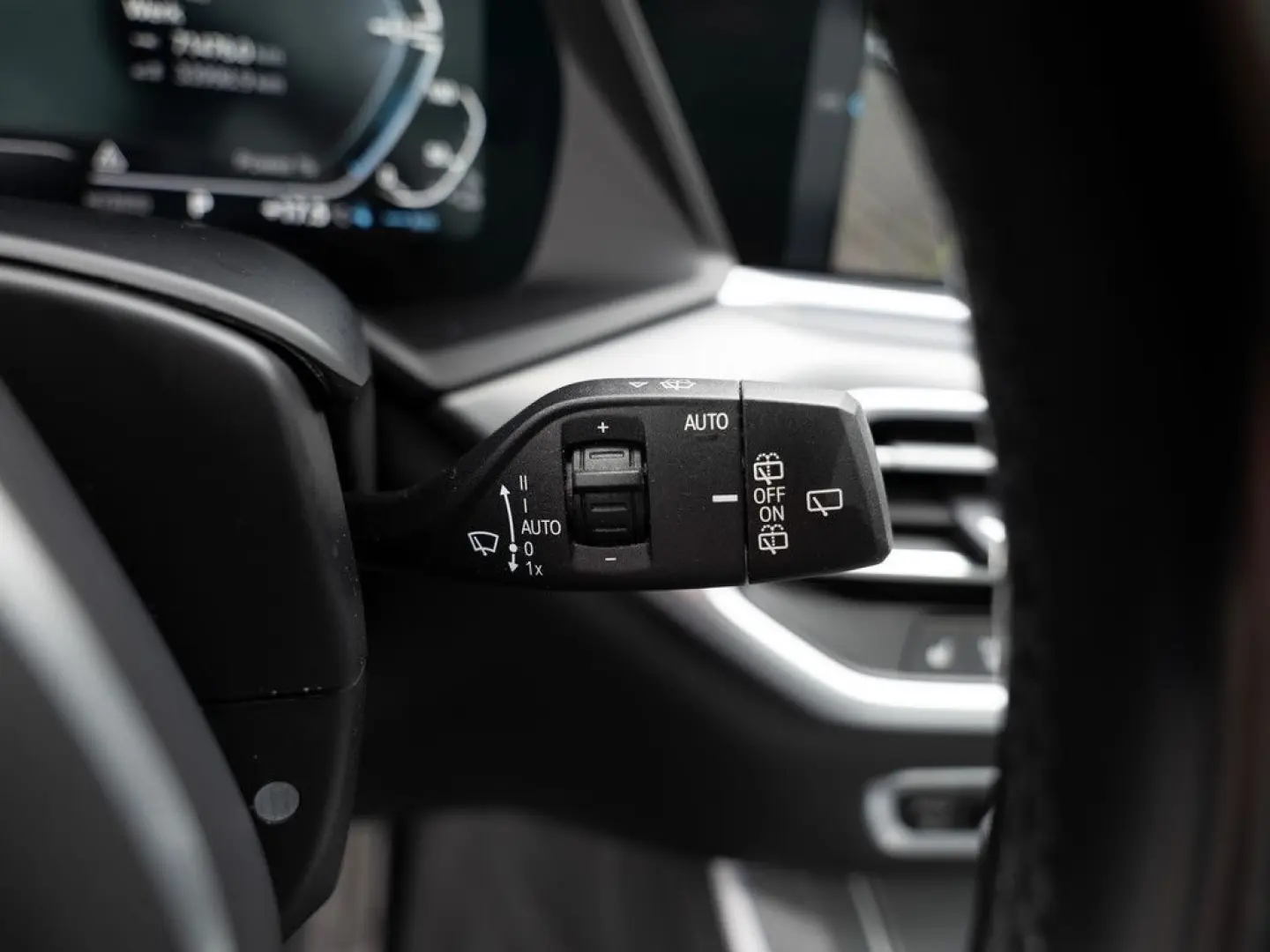 X5 xDrive 45e M-Sport PANO AHK 360° HUD ACC NAVI