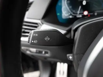 X5 xDrive 45e M-Sport PANO AHK 360° HUD ACC NAVI