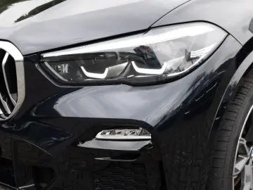 X5 xDrive 45e M-Sport PANO AHK 360° HUD ACC NAVI