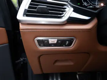 X5 xDrive 45e M-Sport 360° LED ACC W-LAN NAVI