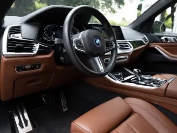 X5 xDrive 45e M-Sport 360° LED ACC W-LAN NAVI
