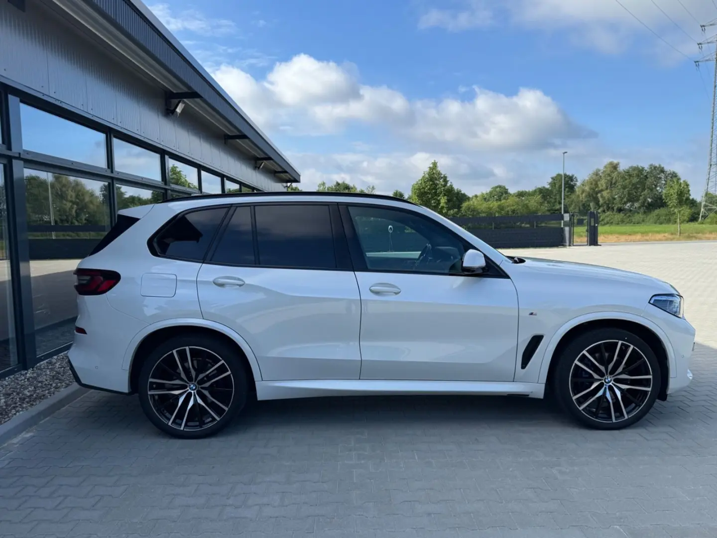 X5 40i M Sport -HUD-ACC-Pano-Softcl-360K-22Zoll
