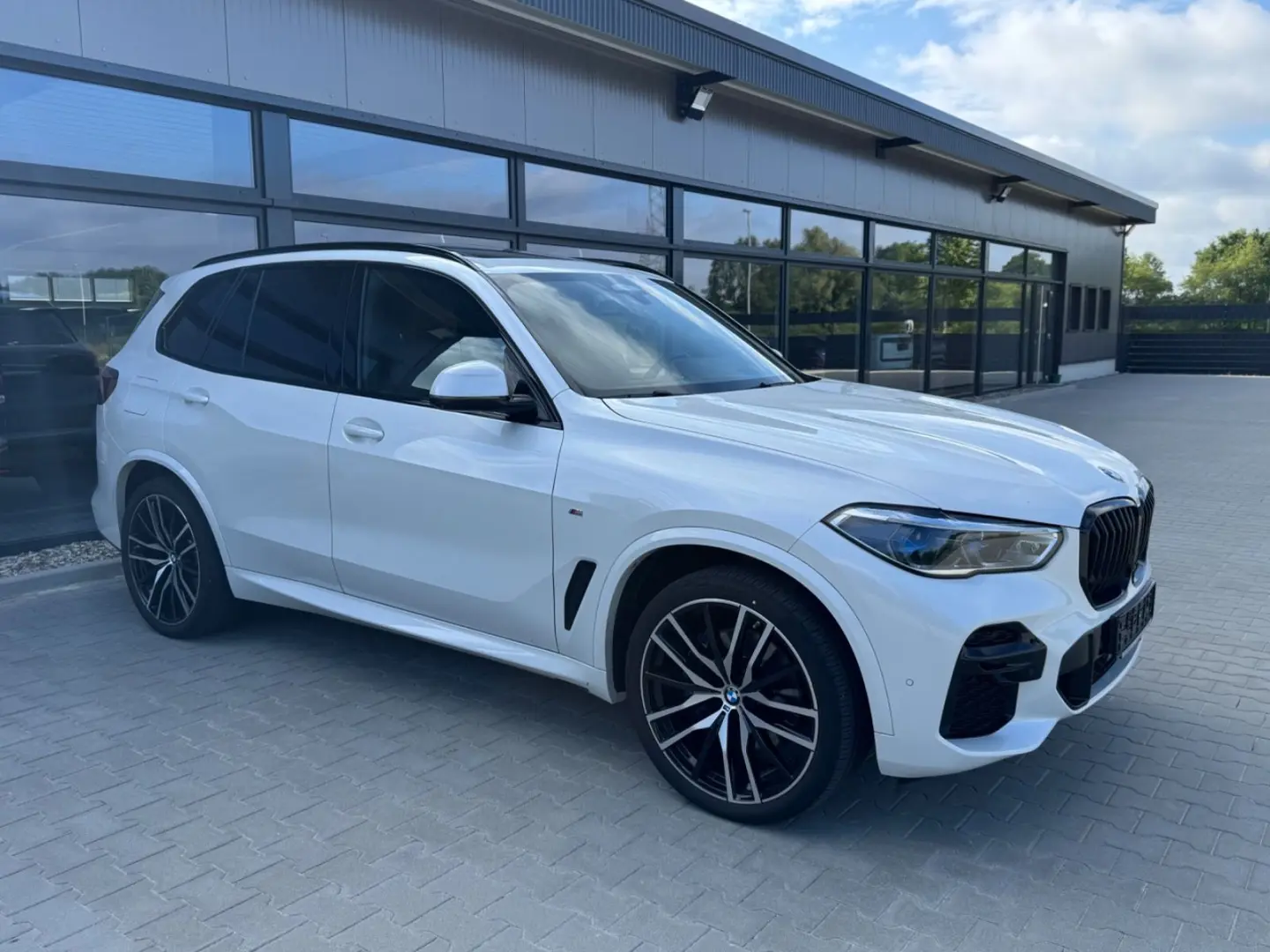 X5 40i M Sport -HUD-ACC-Pano-Softcl-360K-22Zoll