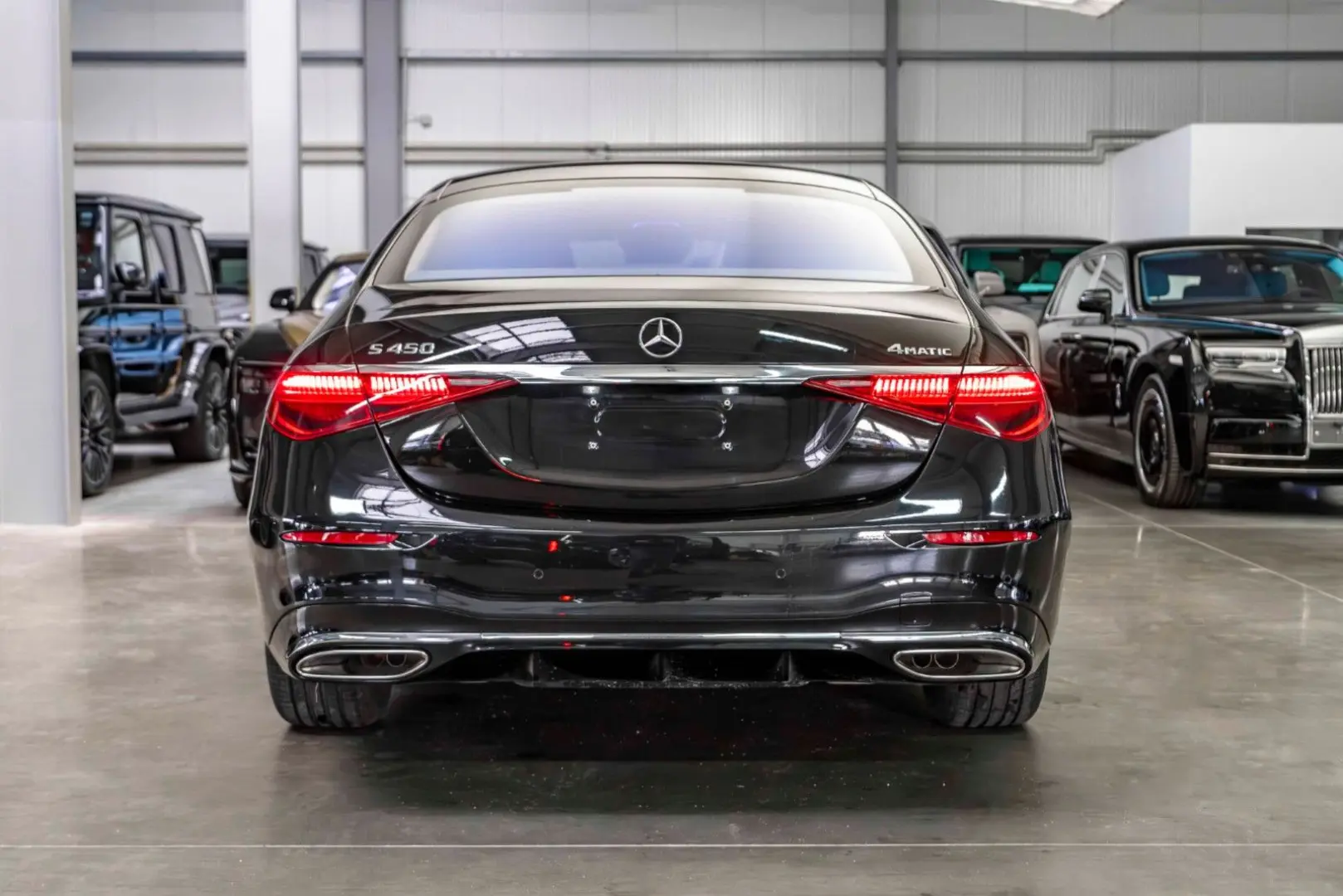 S 450 4M LONG / AMG/ Rear DVD / Rear Axle Steeri