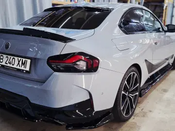 BMW M240i