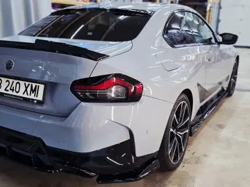 BMW M240i