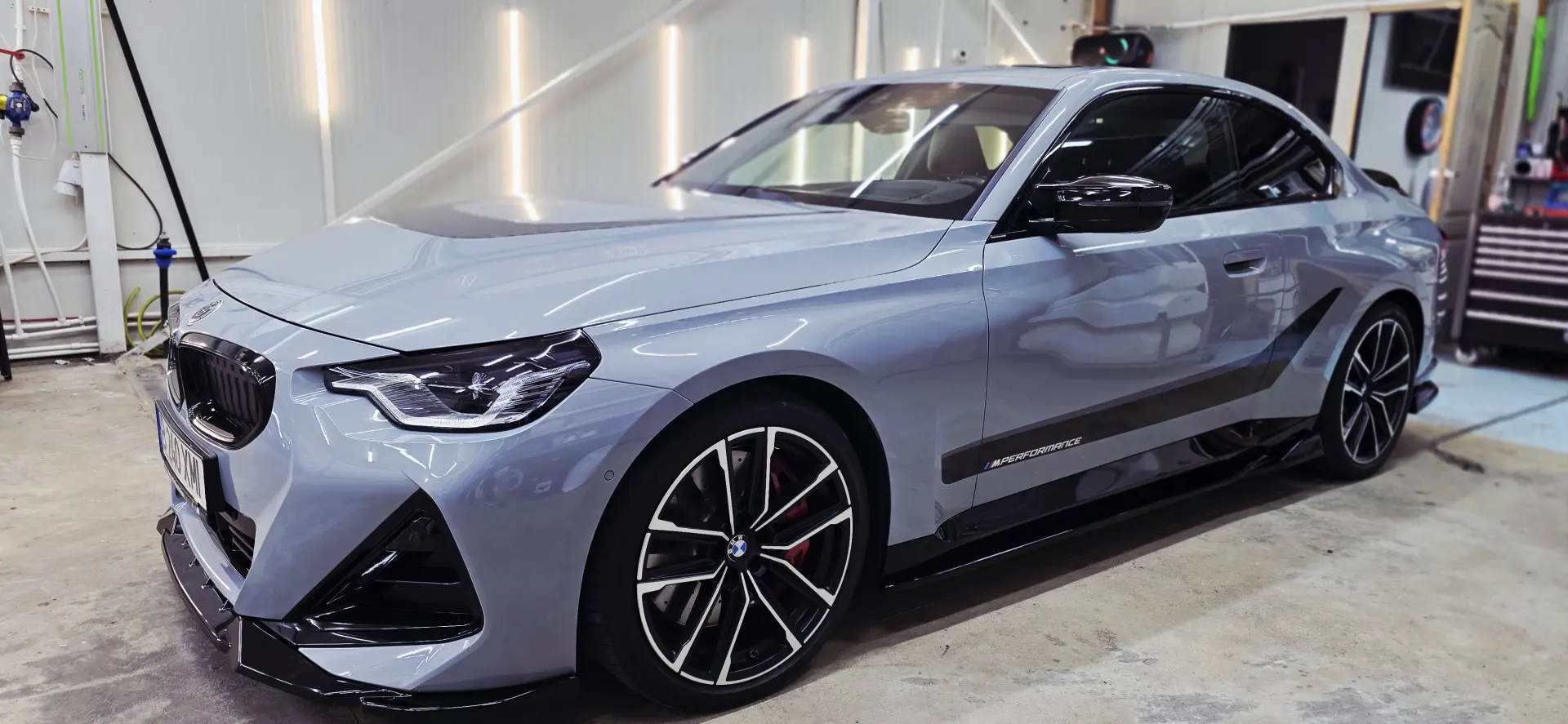 BMW M240i